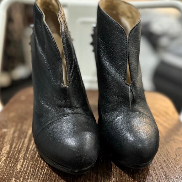 BCBGMAXAZRIA Spiky Studded Heel Boots, Black Size 6/36 - Picture 5 of 9